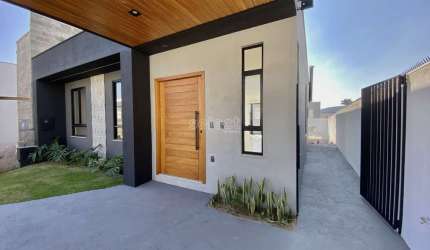 Casa de 3 quartos a venda em condomínio fechado no bairro São Pedro / Vina Del Mar