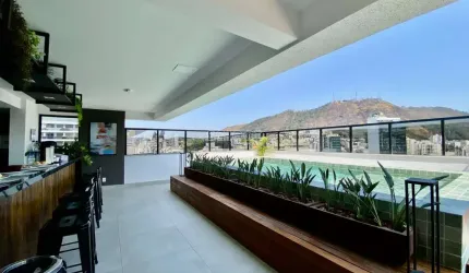 Elegante apartamento 2 quartos com suíte e garagem para locação no Centro de Juiz de Fora