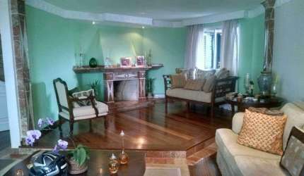 Apartamento Alto Padrão 350 m² 4 dorms. 4 suites 3 vagas elevador direto na sua