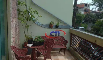 Sobrado com 4 dormitórios à venda, 225 m² por R$ 649.000,00 - Jardim Guapituba - Mauá/SP