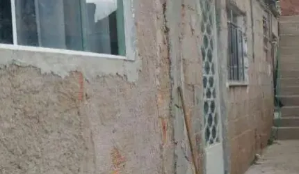 Casa com 4 dormitórios à venda, 98 m² por R$ 140.000,00 - Linhares - Juiz de Fora/MG