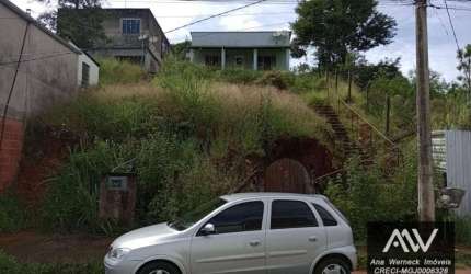 Casa à venda, 100 m², amplo terreno 600 m², por R$ 200.000 - Grama - Juiz de Fora/MG