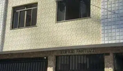 Apartamento com 3 dormitórios à venda, 74 m² por R$ 290.000 - Granbery - Juiz de Fora/MG