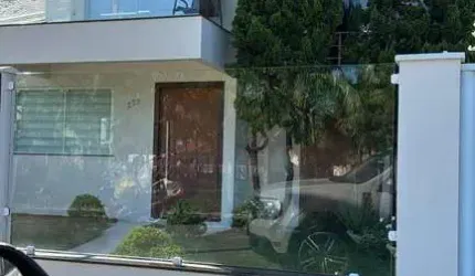 Casa à venda no bairro Bombas em Bombinhas/SC