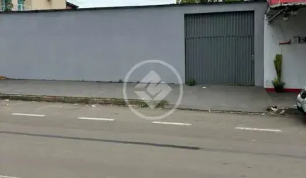Casa a venda com lote comercial na Avenida principal codigo: 97531