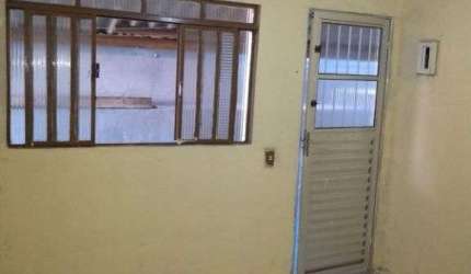 Casa com 5 quartos à venda na Rua João Correia de Magalhães, 951, Jardim Quisisana (Vila Nova Curuçá), São Paulo, 130 m2 por R$ 245.000