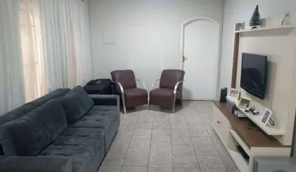casa terrea com 3 dormitorios, 2 vagas de garagem-Curuca