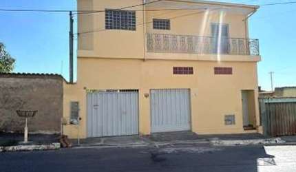 Casa com 4 quartos à venda em Santa Luzia
