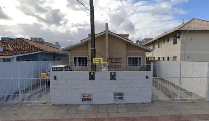 Casas geminadas à venda, de 2 dormitórios, sendo 1 suíte na Barra do Aririú, em Palhoça/SC
