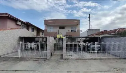 Apartamento à venda, de 2 dormitórios, sacada em São Sebastião, em Palhoça/SC
