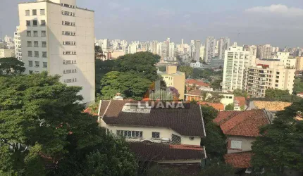 Lindo apto. Vista para o Museu