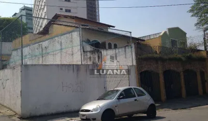 Casarão prox. Metro,