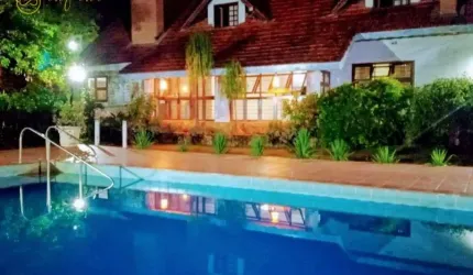 Chácara Comercial com 9 quartos sendo 5 suítes, 3648 m² - venda por R$ 2.250.000 ou aluguel por R$ 15.000/mês - Rio Verde - Araçoiaba da Serra/SP