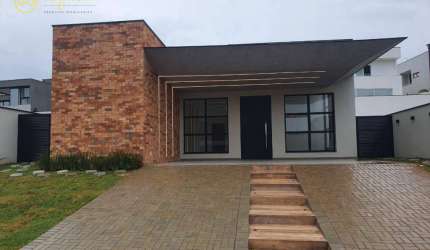 Casa Nova de Condomínio com 3 suíte, sendo 1 máster  à venda, 234 m² por R$ 1.790.000 - Alphaville Nova Esplanada IV - Votorantim/SP
