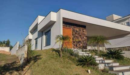 Casa Térrea de Condomínio com 3 quartos todos suítes  à venda, 360 m² por R$ 2.300.000 - Condomínio Saint Charbel - Araçoiaba da Serra/SP