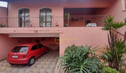 Casa com 3 quartos, sendo 1 suíte  à venda, 178 m² por R$ 745.000,00 - Jardim São Paulo - Sorocaba/SP