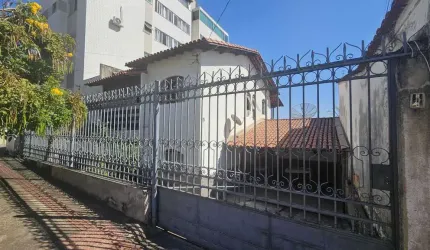 Casa com 4 quartos à venda em Belo Horizonte