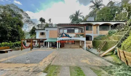 Casa em condomínio fechado com 3 quartos à venda na Rodovia Regis Bittencourt, 5626, Jardim Salete, Taboão da Serra por R$ 2.190.000