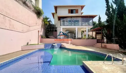 Casa de luxo em condomínio na Granja Viana, Carapicuíba-SP: 3 quartos, 3 suítes, 3 salas, 5 banheiros, 10 vagas, 357m².