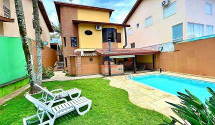 Casa em condomínio fechado com 3 quartos à venda na Avenida José Giorgi, 459, Granja Viana, Cotia, 235 m2 por R$ 1.295.000