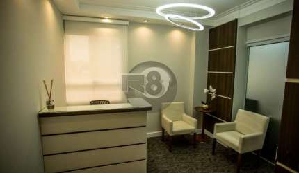 Sala Comercial, 82m² privativos, 2 vagas!