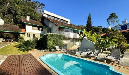 AMPLO TERRENO, OTIMA CASA
