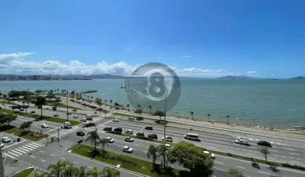 Apartamento Beira Mar Norte, andar alto!