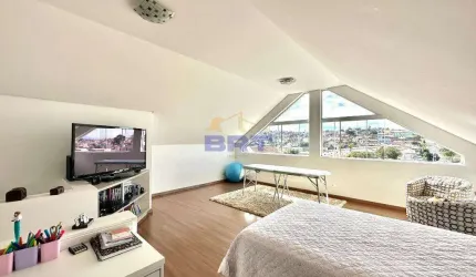 Sobrado à venda em Curitiba, Bairro Alto, com 3 quartos, com 148 m²