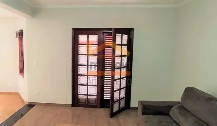 Chácara de Luxo à Venda em Americana-SP - 3 quartos, 1 suíte, 3 salas, 3 banheiros, 6 vagas de garagem - Imperdível!
