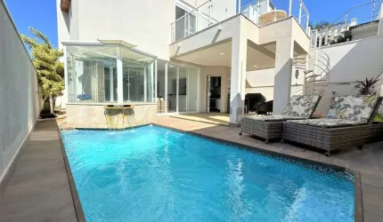 Luxuosa casa em condomínio à venda em Americana-SP, Vila San Pietro: 4 quartos, 4 suítes, 6 banheiros, 353m².