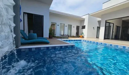 Casa de luxo em condomínio à venda em Americana-SP, Jardim Pau Brasil, 3 suítes, 2 vagas. Venha conferir!