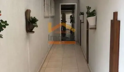 Oportunidade única! Casa à venda em Americana-SP, na Vila Santa Maria, com 3 quartos, 3 suítes, 2 salas, 3 banheiros, 2 vagas de garagem, e 163m² de área. Aproveite!