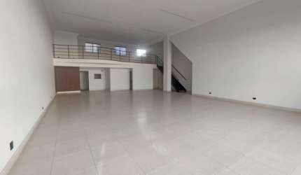 Salão Comercial para Locação em Santa Bárbara D'Oeste-SP  230m², 2 Banheiros, 4 Vagas - Jardim Dona Regina