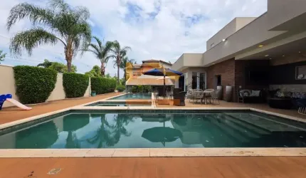 Casa em Condomínio à Venda em Santa Bárbara D'oeste-SP, Jardim Panambi  4 quartos, 1 suíte, 3 salas, 3 banheiros, 4 vagas, 400m²