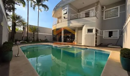 Casa de Luxo em Condomínio com 4 Suítes no Jardim Trípoli, Americana-SP: 4 Quartos, 3 Salas, 6 Banheiros, 4 Vagas de Garagem, 338m².
