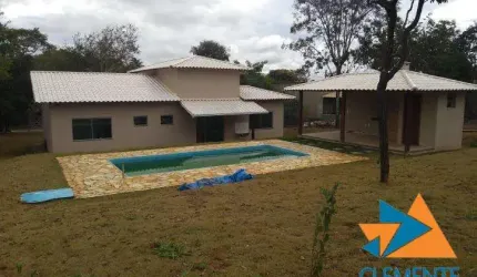 EXCELENTE CASA NOVA  CONDOMINIO FECHADO VALE DO LUAR