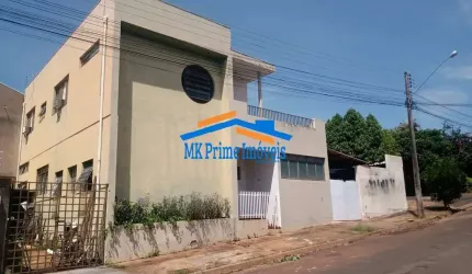 Sobrado com 4 quartos, 195MTS - Assis - SP