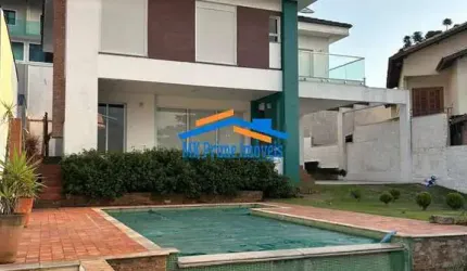 Linda casa em condomínio com 260 m²  no golf vilage PARA LOCAÇÂO