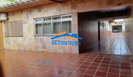 Ótima Casa Térrea com 3 Dormitórios e 5 Vagas - Jaguaribe.