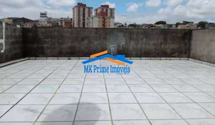 Sobrado com 148m² dividido em 3 casas no Jardim Roberto.