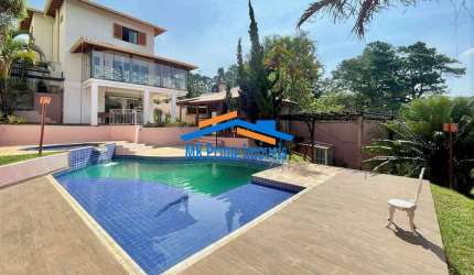Cond. Paineiras II - Impecável! 3 suítes, piscina, gourmet, salão e VISTA!