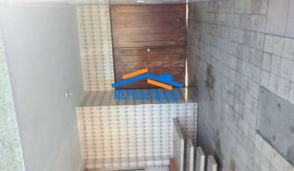 Casa Térrea com 4 Dormitórios e 5 Vagas de Garagem - Jd. Cipava / Osasco