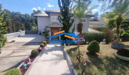 Excelente Casa em Condomínio à Venda no Reserva do Moinho/Fazendinha.