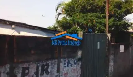 Ótima esquina para construir sobrados.