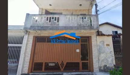 Excelente Sobrado com 3 Dormitórios sendo 1 Suíte e 2 Vagas de Garagem.