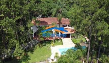 Casa em Condomínio à Venda na Granja Viana sendo com 5.229m² de Terreno.