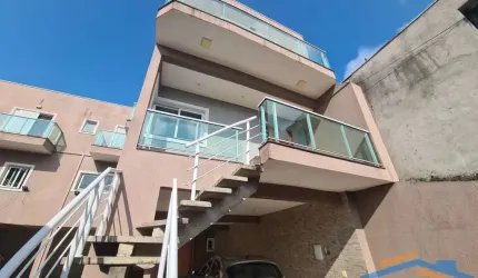 Sobrado com 405m², 4 Dormitórios sendo 2 Suítes - Novo Osasco.