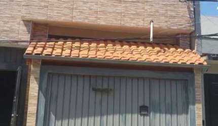 Ótimo Imóvel para Renda com 3 Casas no Quintal.