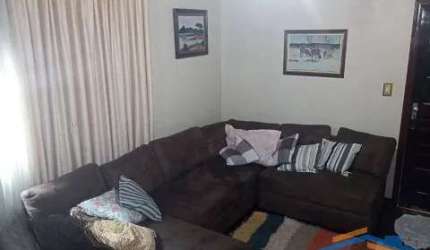 Casa Térrea com 3 dormitórios e Edícula - Jd. Santo Antônio - Osasco/SP.