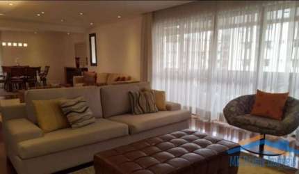 Lindo apartamento de 5 dormitórios, na melhor rua do Campo Belo.